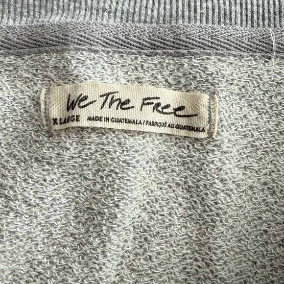 We The Free Camden Graphic 12 pullover - Picture 2 of 2